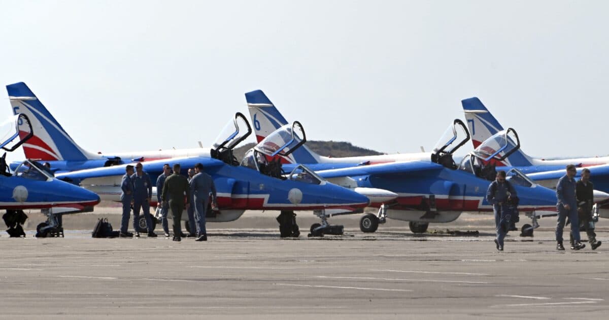 Patrouille de France Lands in Iqaluit on Return from U.S. Tour